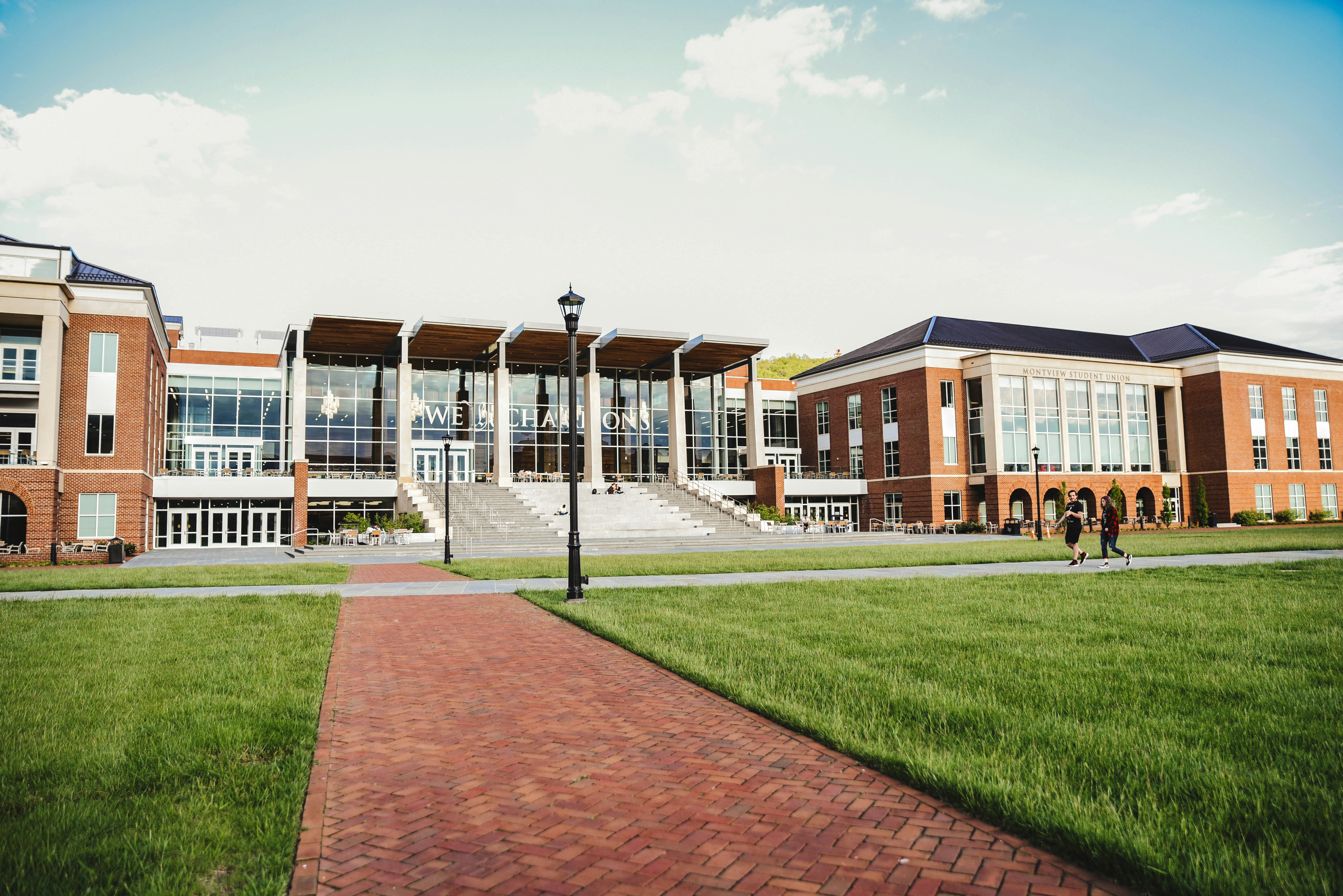Brookfield Elementary and Middle School Campus gallery image